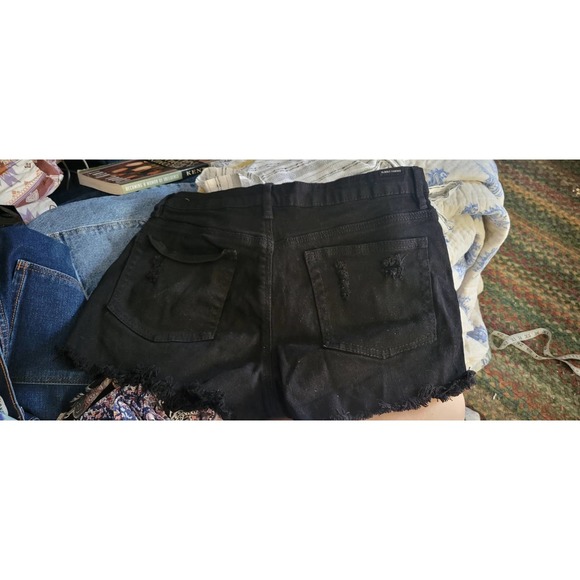 Almost Famous Size 9 Black or White Distressed Denim Shorts Euc - Picture 6 of 6
